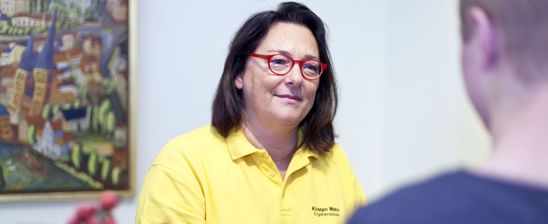 Kirsten Mahn heißt Patient willkommen Kirsten Mahn heißt Patient willkommen